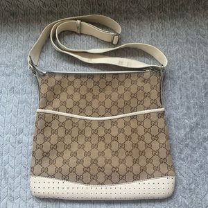 Gucci GG beige canvass crossbody